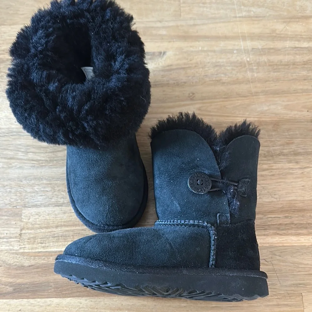 UGG Baiey Botton II boots